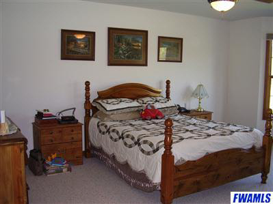5306 Hursh Road Fort Wayne, IN 46845 - Photo 12 of 20