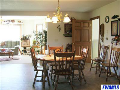 5306 Hursh Road Fort Wayne, IN 46845 - Photo 3 of 20