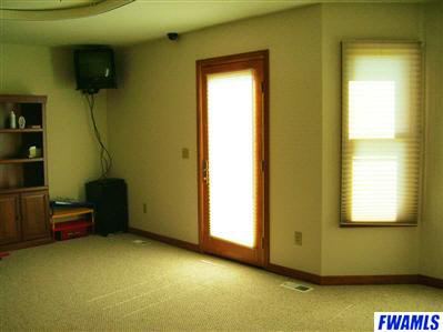 5306 Hursh Road Fort Wayne, IN 46845 - Photo 10 of 20