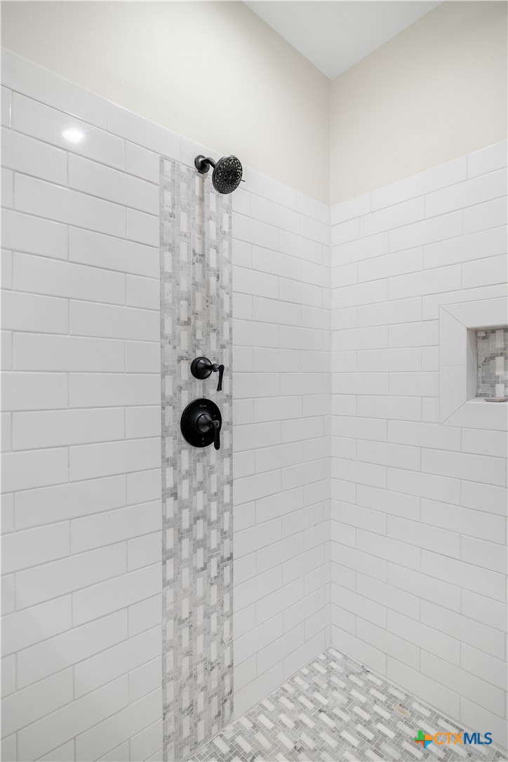 104 Beacon Lane Victoria, TX 77904 - Photo 31 of 46