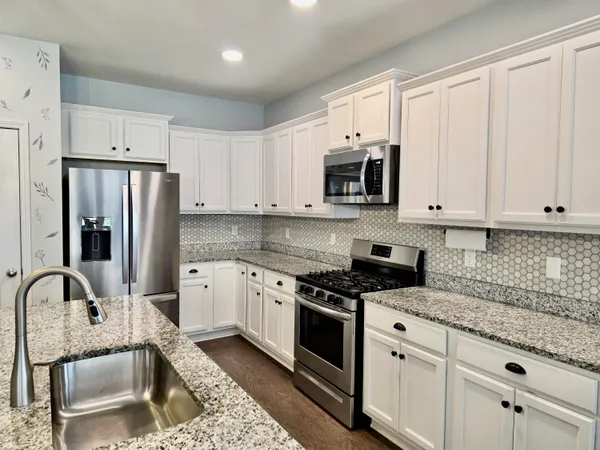 $2,800 | 150 Nolin Road, Moncks Corner, SC 29461