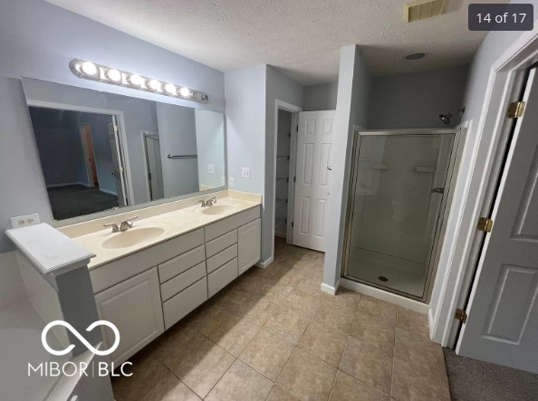 9760 Highpoint Ridge Drive, Unit 101 Fishers, IN 46037 - Photo 14 of 17