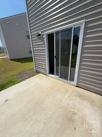 $2,500 | 412 Coconut Drive, Bloomingdale, GA 31302