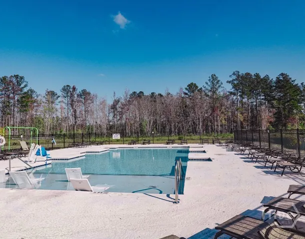 $2,500 | 412 Coconut Drive, Bloomingdale, GA 31302