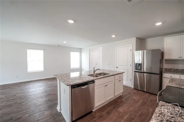 $2,500 | 412 Coconut Drive, Bloomingdale, GA 31302