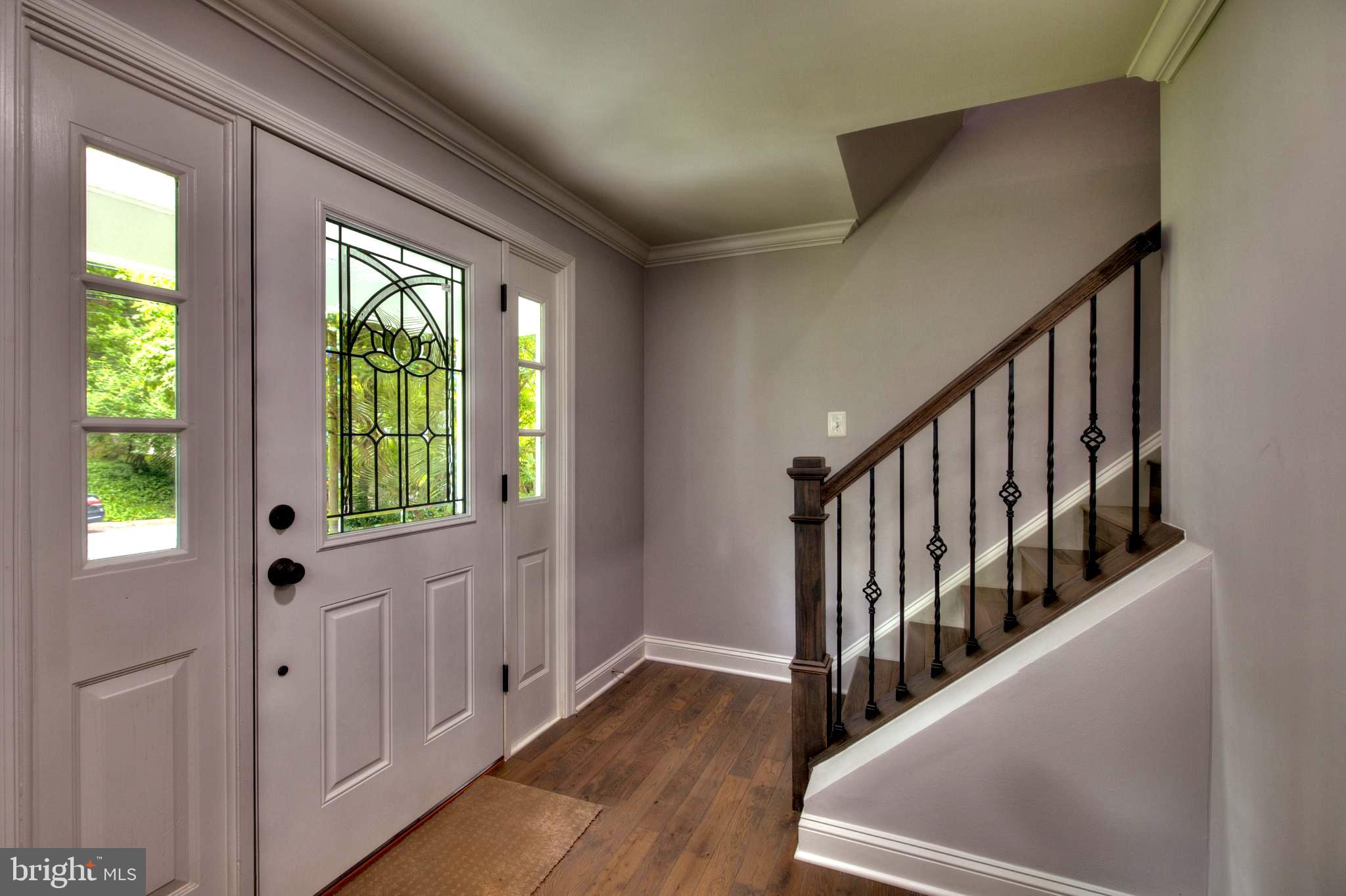 8710 Reading Road Silver Spring, MD 20901 - Photo 5 of 37 TONS OF WINDOWS & LIGHT-FILLED!