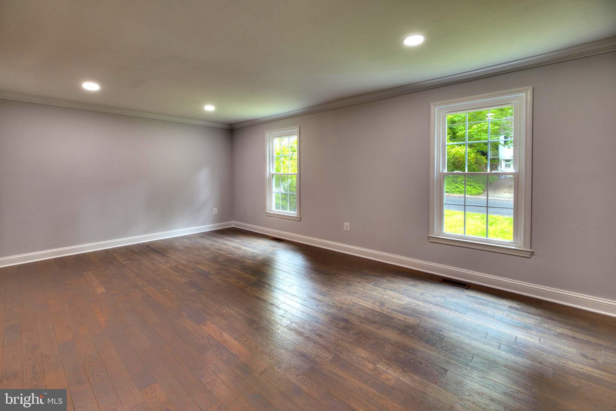 8710 Reading Road Silver Spring, MD 20901 - Photo 6 of 37 FORMAL LIVING ROOM W/BEAUTIFUL HARDWOOD