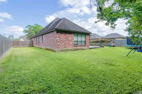 $280,000 | 14515 Lake Meadows Court, Gonzales, LA 70737