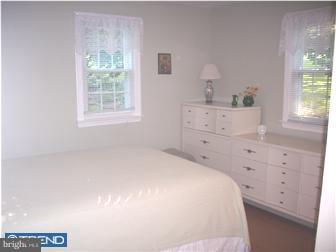 23 Fahnestock Road Malvern, PA 19355 - Photo 7 of 11 Bedroom - Main