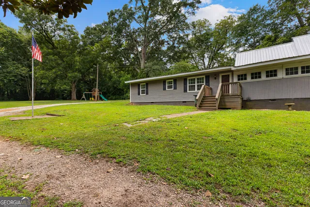 $329,900 | 16156 Barnesville Street, Zebulon, GA 30295