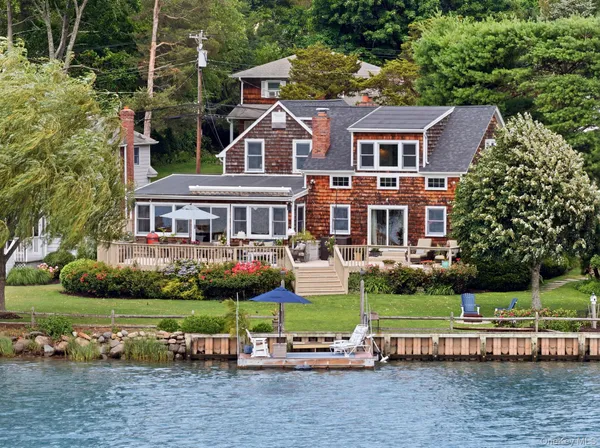 $1,500,000 | 33 Prospect Road, Centerport, NY 11721