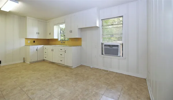 $1,300 | 108 West Mink Street, Willis, TX 77378