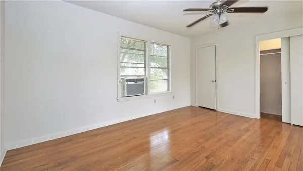 $1,300 | 108 West Mink Street, Willis, TX 77378