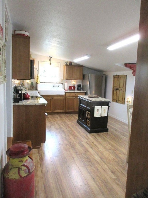 5630 Ager Road Montague, CA 96064 - Photo 18 of 28 Gallery Image 18