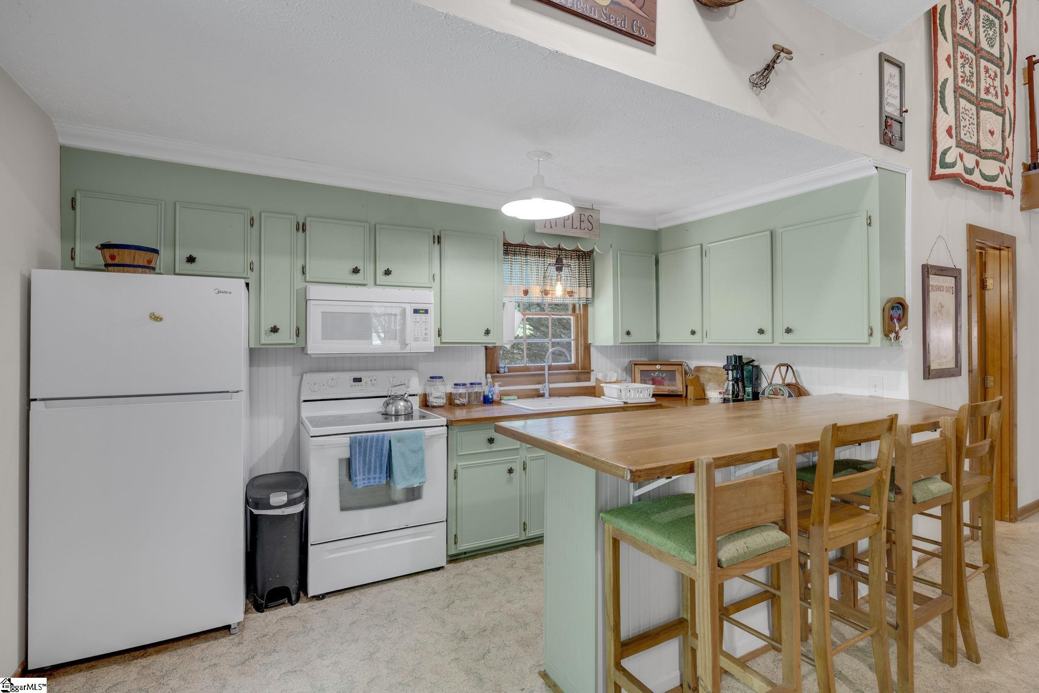 437 West Gate Road, Unit 435 & 437 W Pickens, SC 29671 - Photo 12 of 50