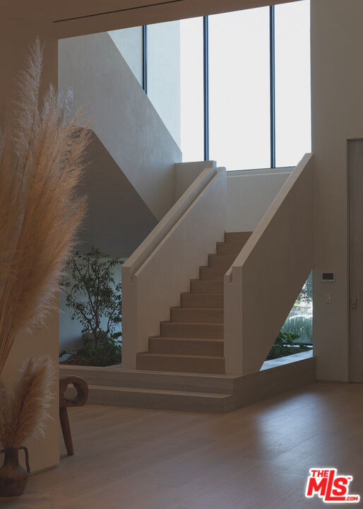 17177 Adlon Road Encino, CA 91436 - Photo 2 of 21 a view of entryway