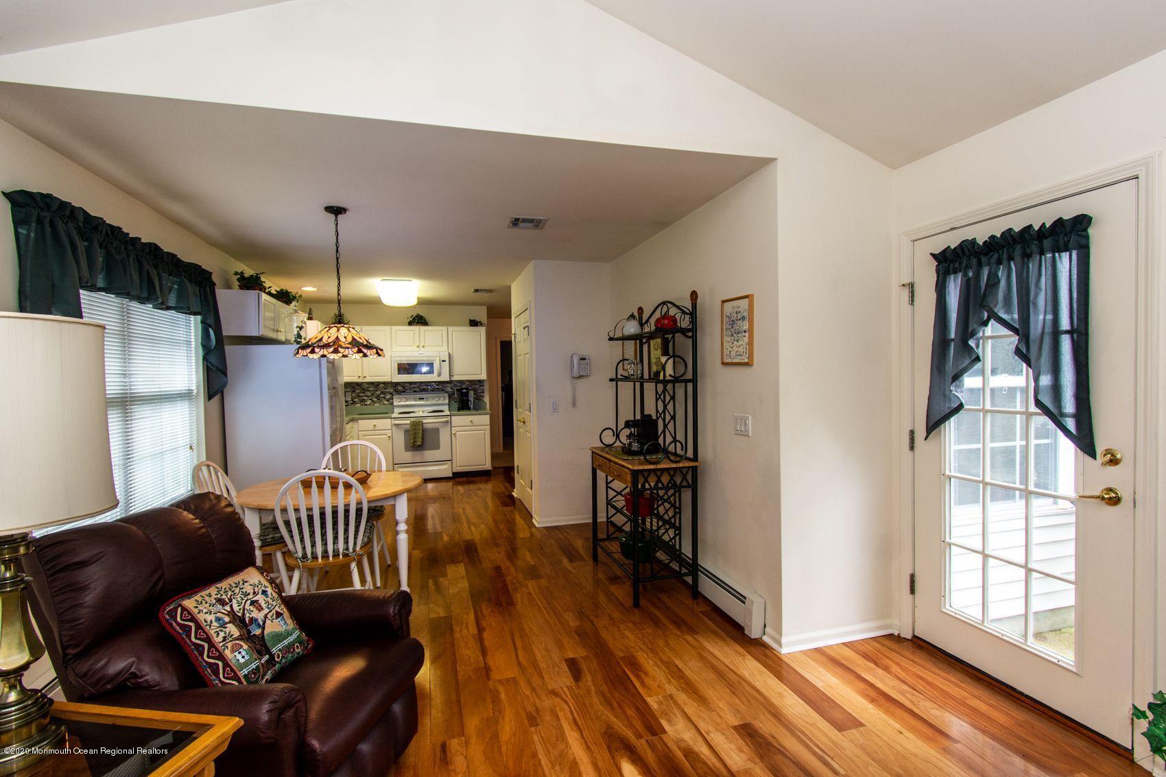 8 Clear Lake Road Whiting, NJ 08759 - Photo 11 of 44 Kitchen/Den