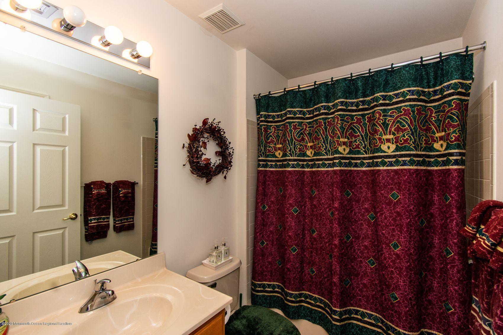 8 Clear Lake Road Whiting, NJ 08759 - Photo 14 of 44 Hall Bath