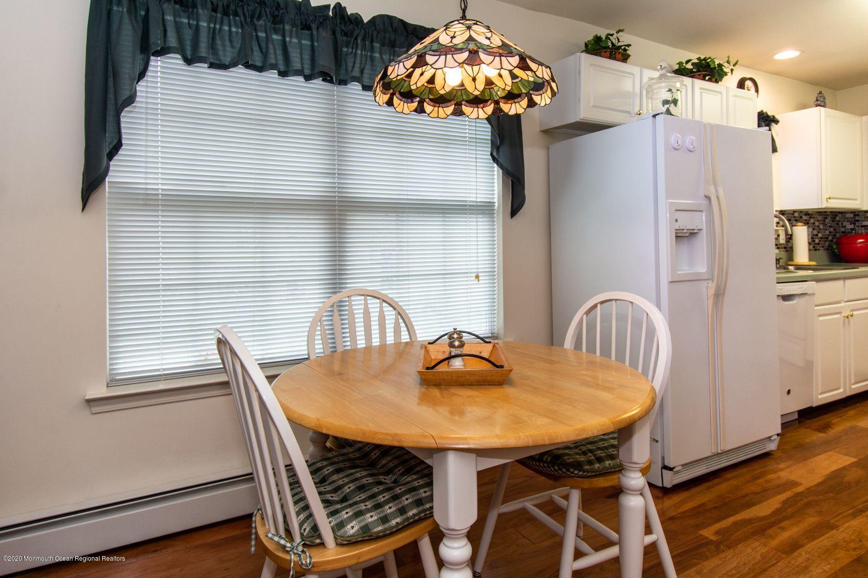 8 Clear Lake Road Whiting, NJ 08759 - Photo 9 of 44 Eat In Kitchen