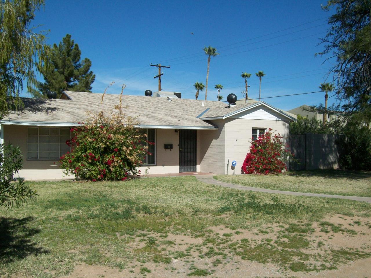 2246 East Cheery Lynn Road Phoenix, AZ 85016 - Photo 2 of 9 Front of Home