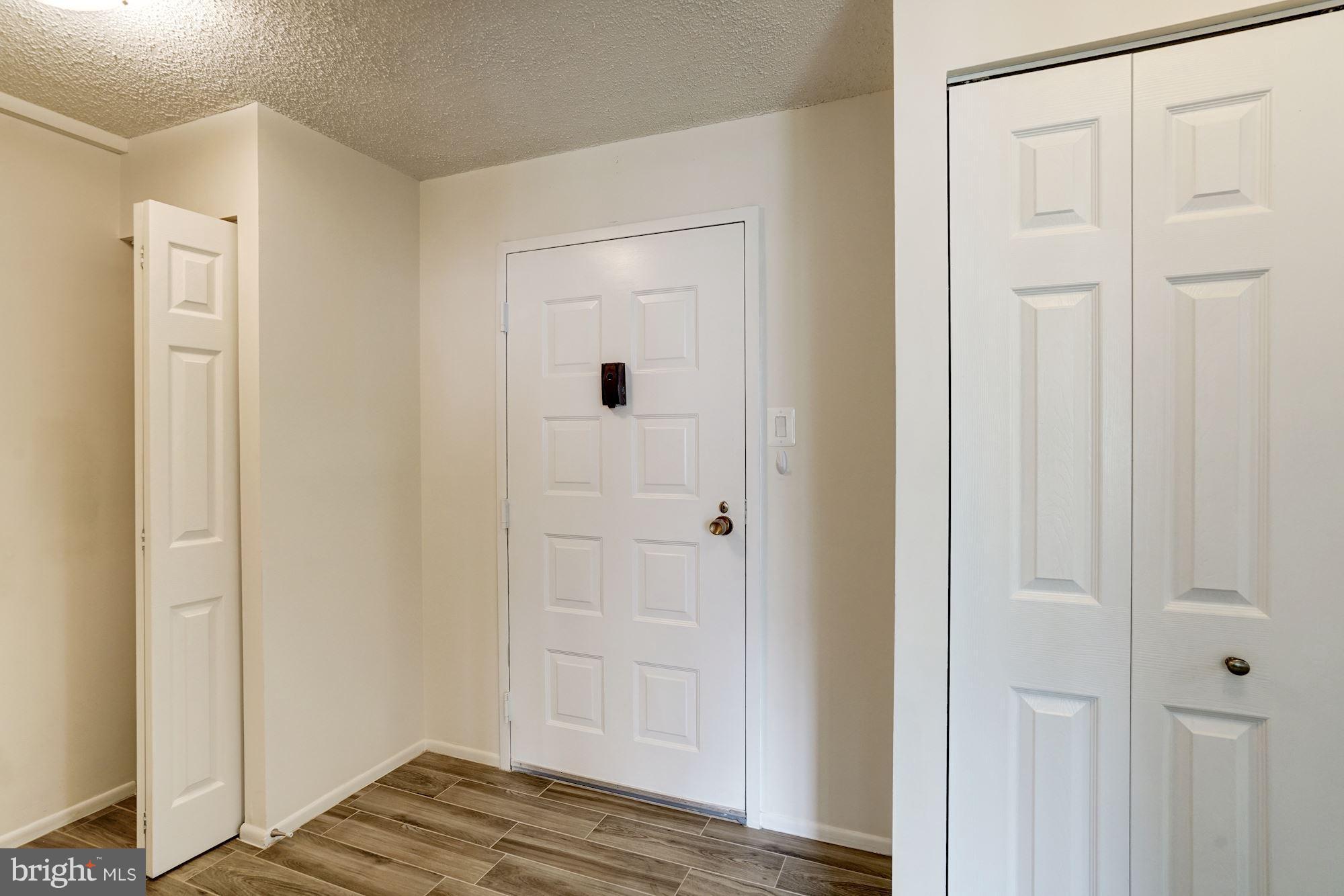 6800 Fleetwood Road, Unit 610 McLean, VA 22101 - Photo 2 of 26 a view of bathroom