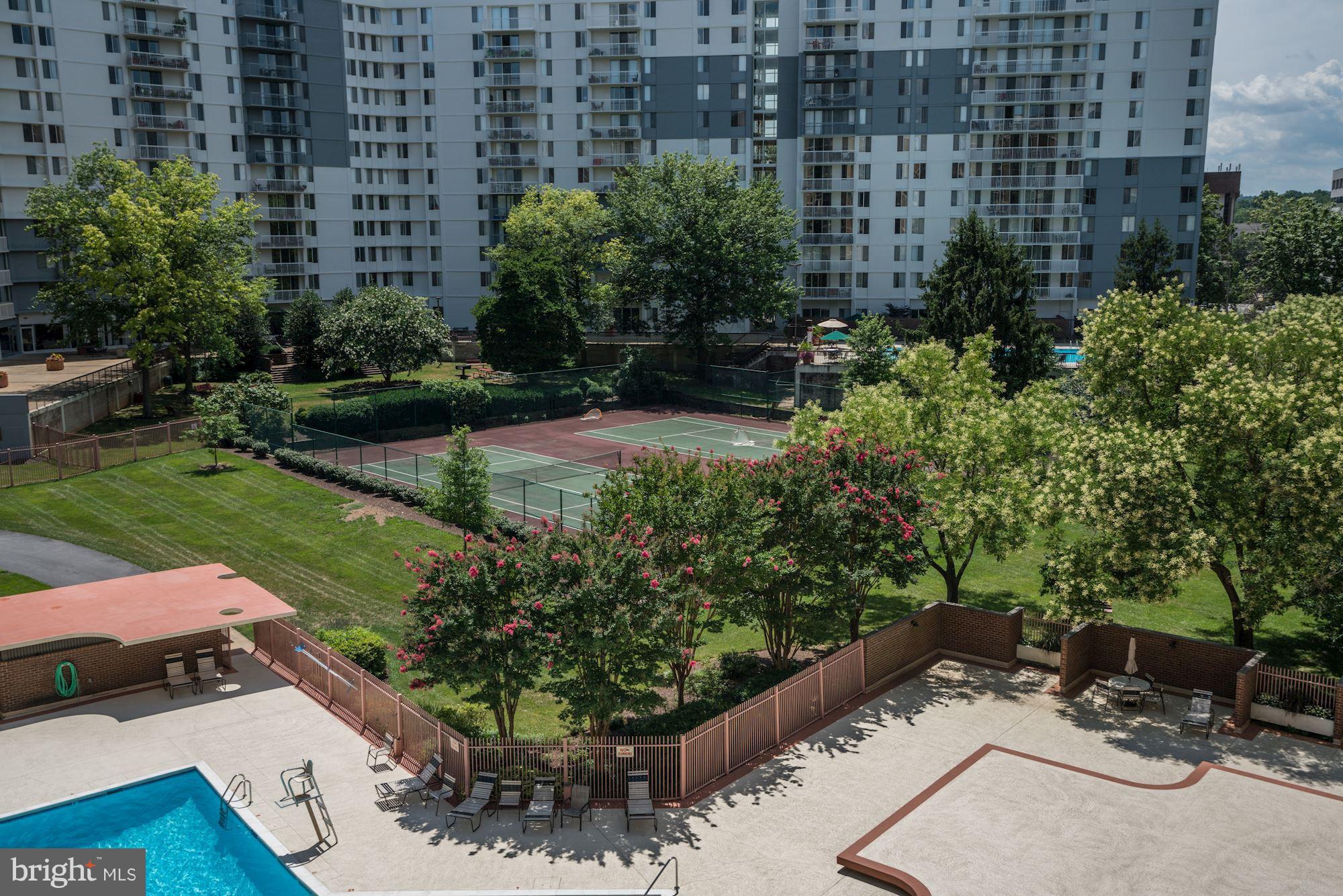 6800 Fleetwood Road, Unit 610 McLean, VA 22101 - Photo 22 of 26 a view of a garden with a chair