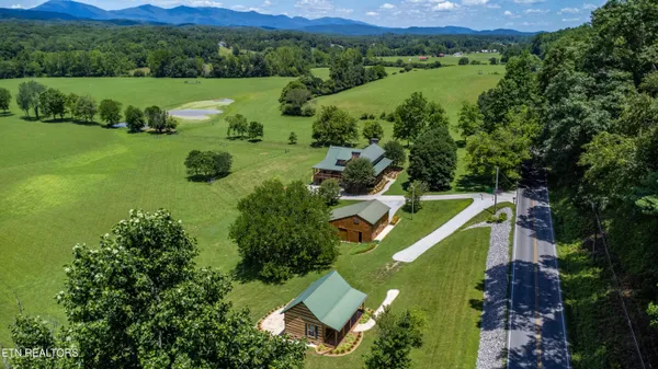 $1,149,900 | 871 Poplar Creek Road, Oliver Springs, TN 37840