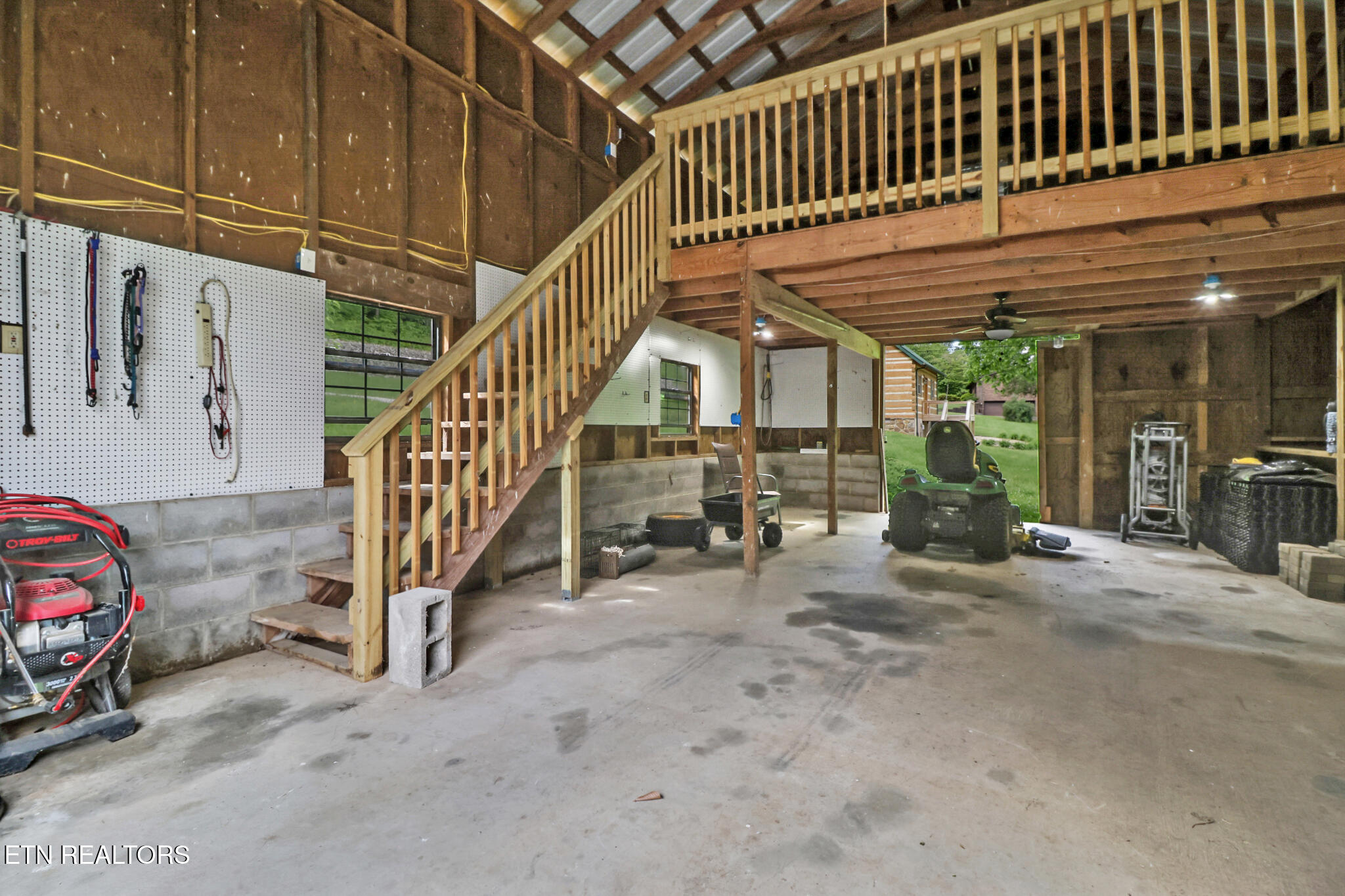 871 Poplar Creek Road Oliver Springs, TN 37840 - Photo 42 of 54 46