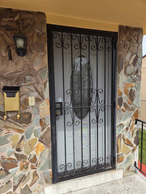 1781 Southwest 13th Street Miami, FL 33145 - Photo 16 of 47