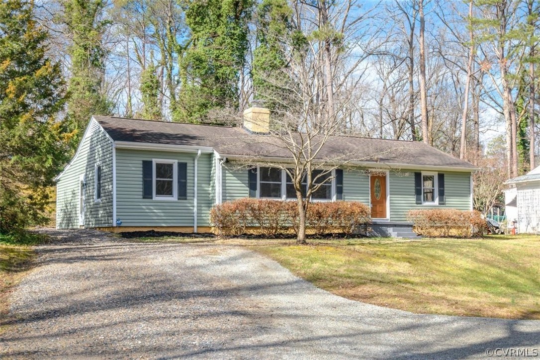 3928 Hickory Road Richmond, VA 23235 - Photo 4 of 49 Gallery Image 4
