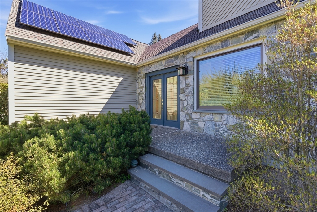 641 Salem End Road Framingham, MA 01702 - Photo 10 of 42 Gallery Image 10
