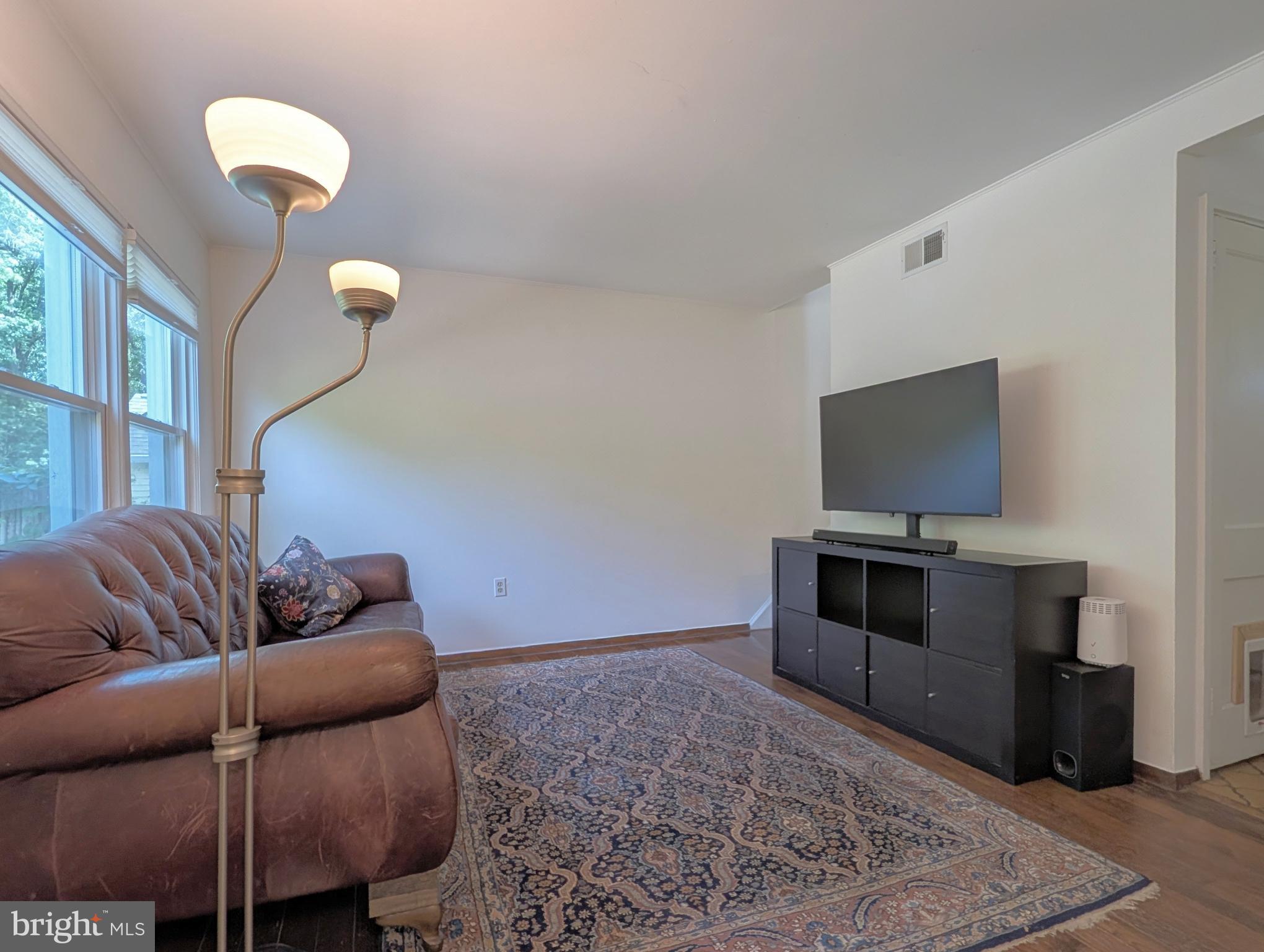 34 Ridge Road Greenbelt, MD 20770 - Photo 6 of 12