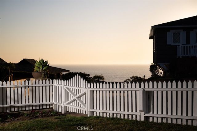 $5,600,000 | 60 South La Senda Drive, Laguna Beach, CA 92651