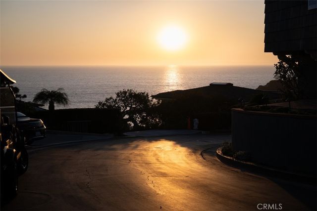 $5,600,000 | 60 South La Senda Drive, Laguna Beach, CA 92651