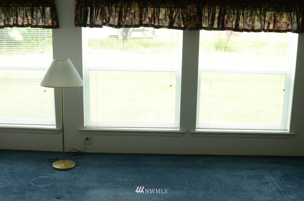 9143 173rd Avenue Southwest Rochester, WA 98579 - Photo 2 of 7