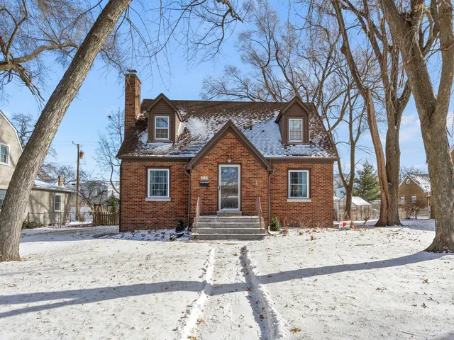 $300,000 | 411 North Lafayette Street, Griffith, IN 46319