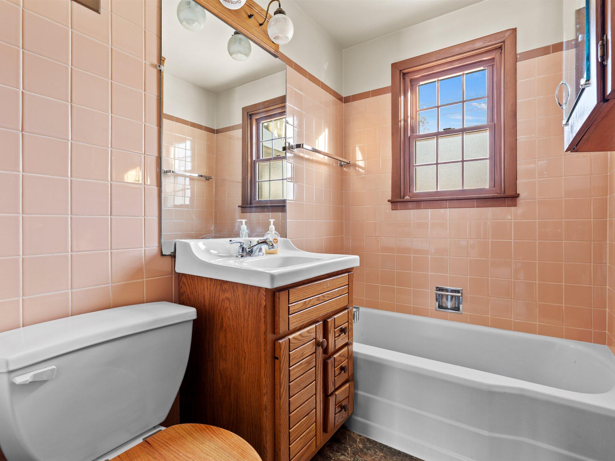 411 North Lafayette Street Griffith, IN 46319 - Photo 11 of 23 2048x1536