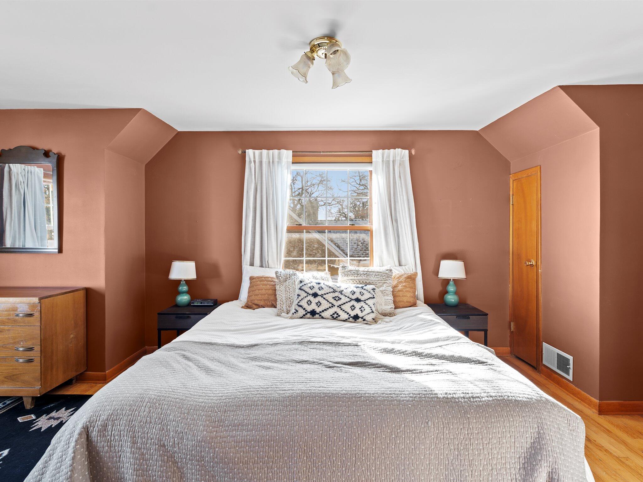 411 North Lafayette Street Griffith, IN 46319 - Photo 13 of 23 2048x1536