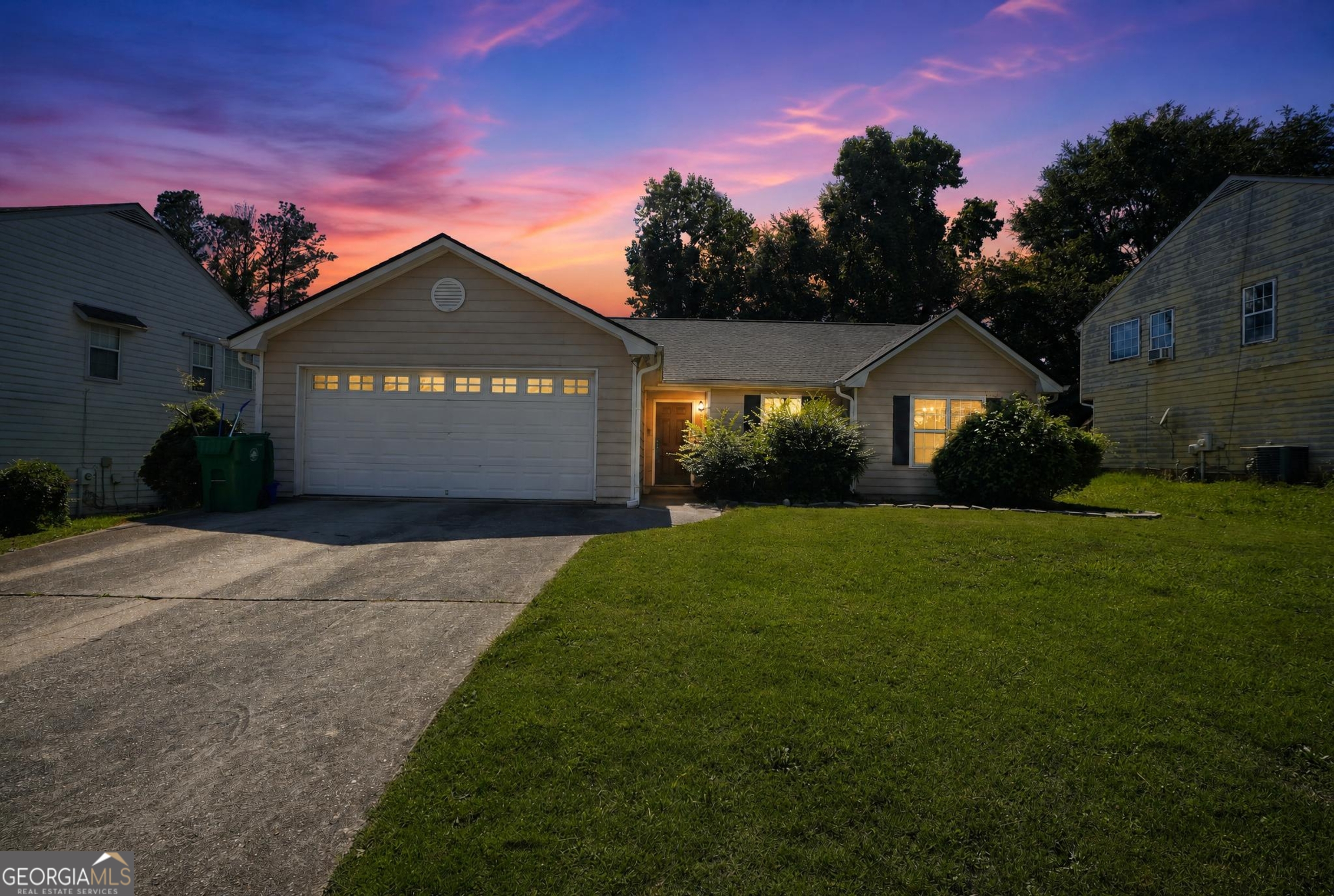 3235 Hunters Crossing Point Lithonia, GA 30038 - Photo 2 of 41