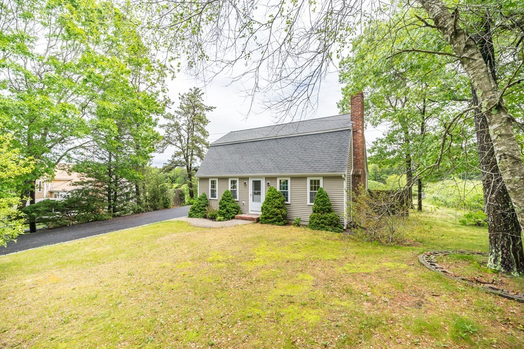30 Huntington Road Plymouth, MA 02360 - Photo 3 of 28