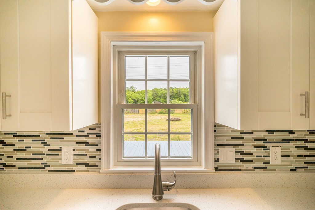 30 Huntington Road Plymouth, MA 02360 - Photo 7 of 28