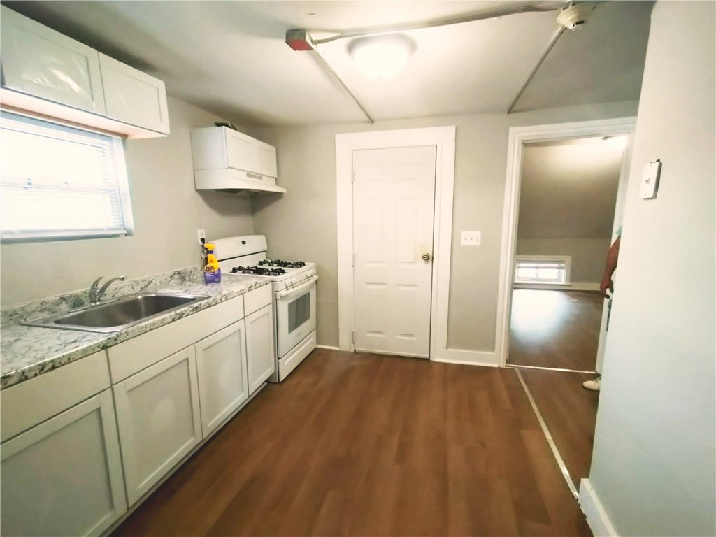 105 Central Avenue, Unit 3 Pawtucket, RI 02860 - Photo 6 of 24