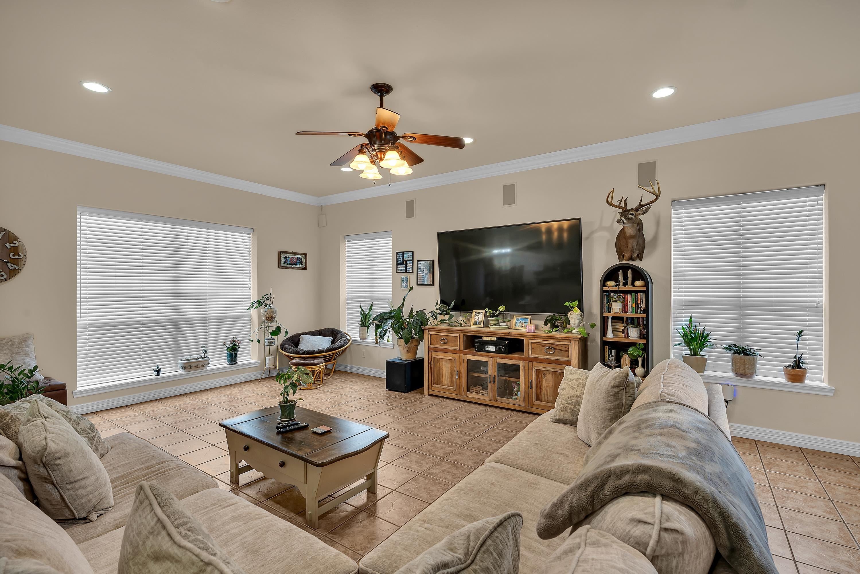 4878 Canary Road Gilmer, TX 75645 - Photo 10 of 35 Gallery Image 10