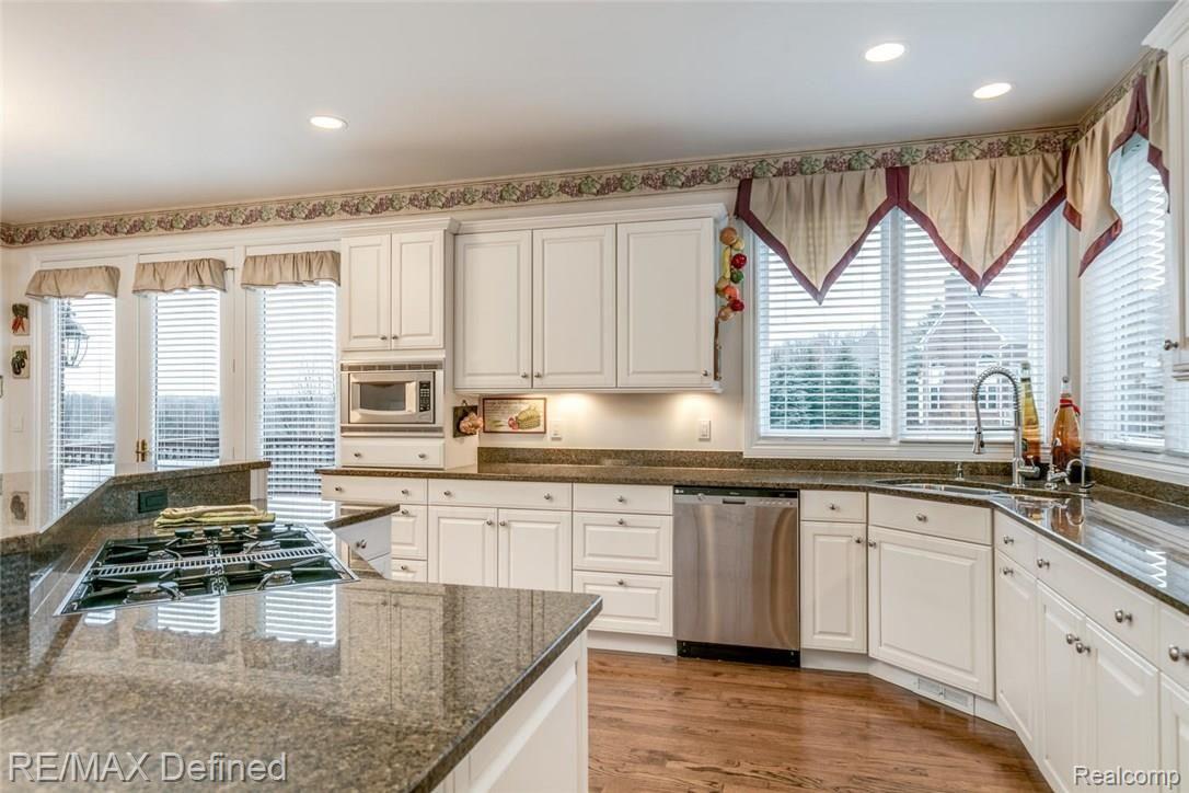 4675 Goodison Pl Drive Rochester, MI 48306 - Photo 13 of 48 4675 Goodison Pl Dr Rochester-large-017-19-4675 Goodison Place Drive00017-1500x1000-72dpi.jpg