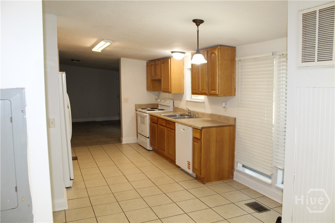 2525 Cartertown Road Richmond Hill, GA 31324 - Photo 8 of 17