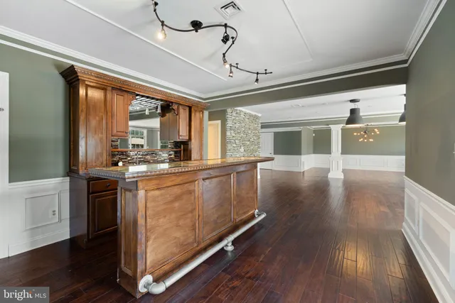 $1,549,000 | 39260 Charles Town Pike, Hamilton, VA 20158