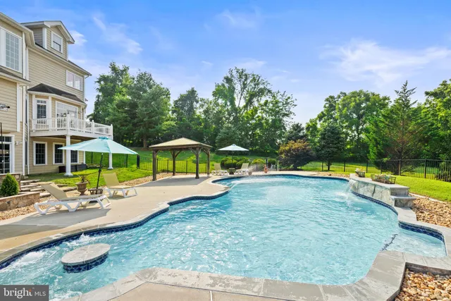 $1,549,000 | 39260 Charles Town Pike, Hamilton, VA 20158