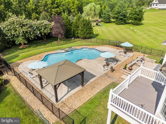 $1,549,000 | 39260 Charles Town Pike, Hamilton, VA 20158