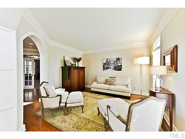 11806 Lowery Ridge Drive Raleigh, NC 27614 - Photo 3 of 25 a living room with furniture