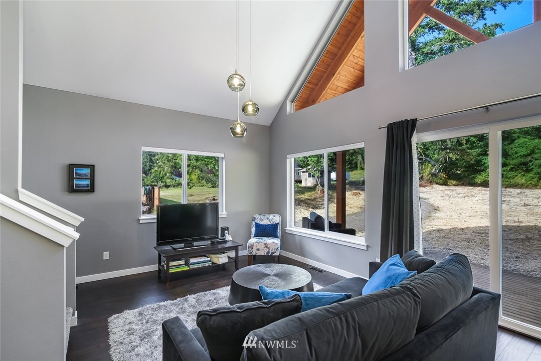 15289 Olympic View Road Northwest Silverdale, WA 98383 - Photo 4 of 25 Gallery Image 4